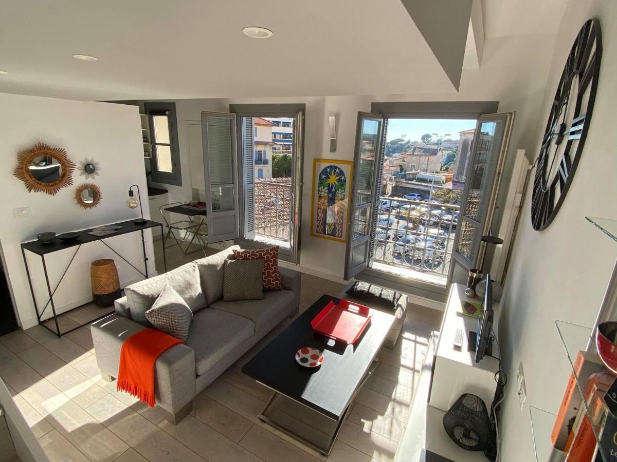 Superbe Studio Au Centre De Vence Apartment Bagian luar foto
