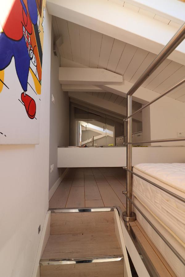 Superbe Studio Au Centre De Vence Apartment Bagian luar foto