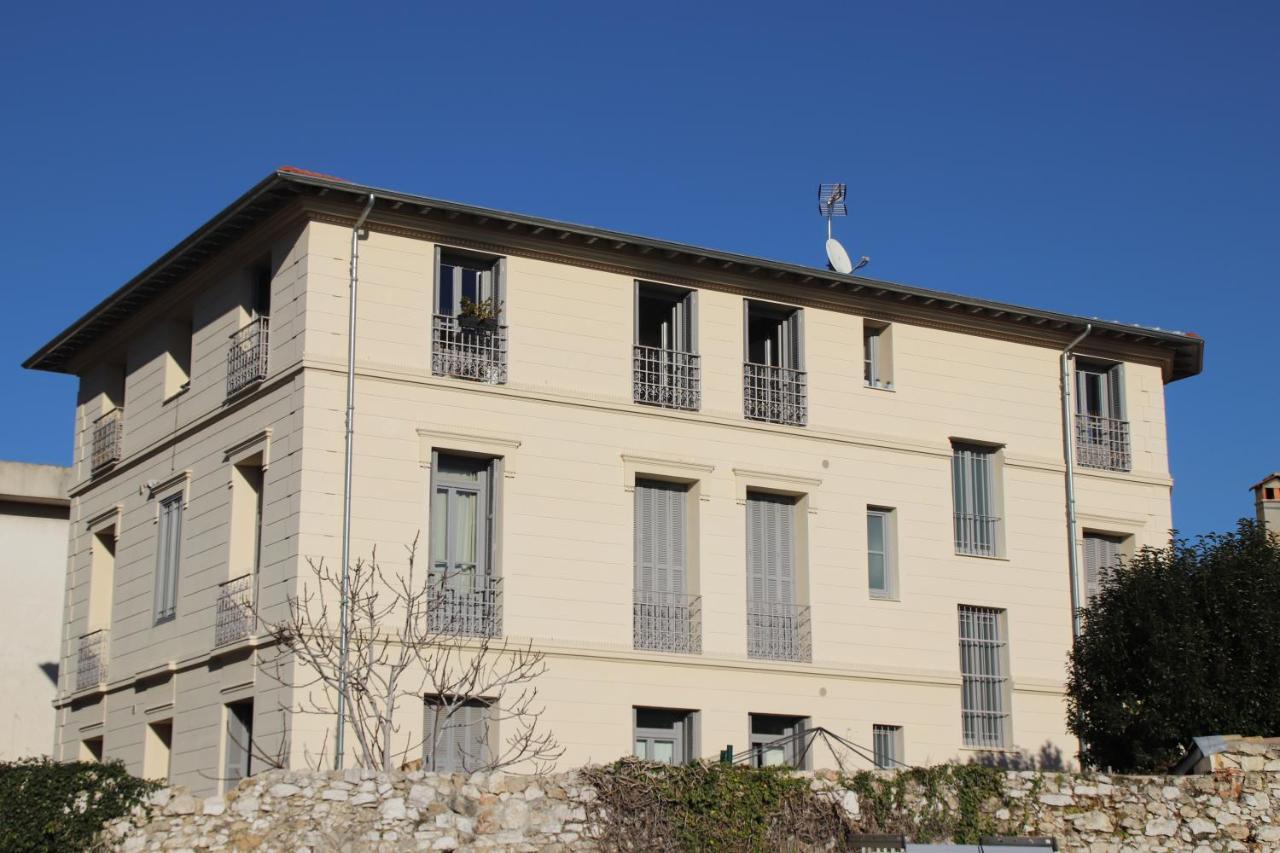 Superbe Studio Au Centre De Vence Apartment Bagian luar foto
