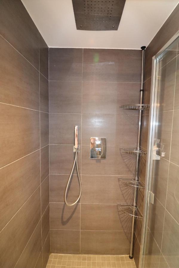 Superbe Studio Au Centre De Vence Apartment Bagian luar foto
